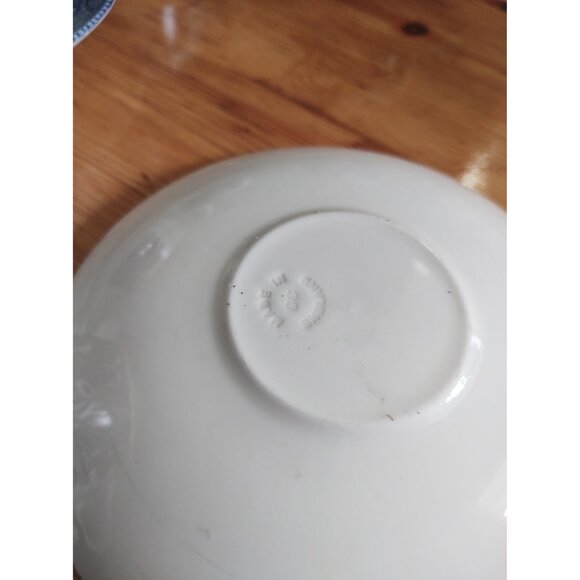 Blue Willow Porcelain Teacup and Saucer sets(4) Churchill England - Picture 13 of 15